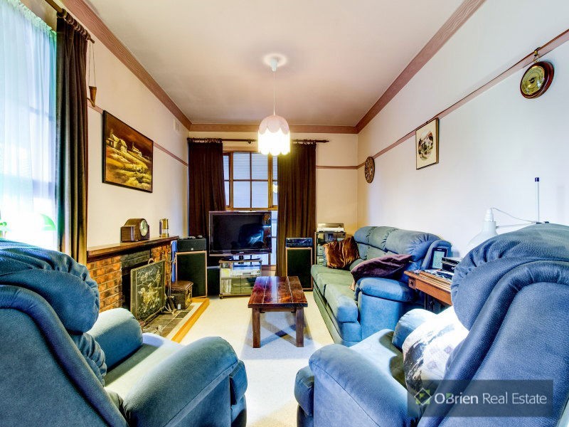 18 Crown Road, Bonbeach VIC 3196