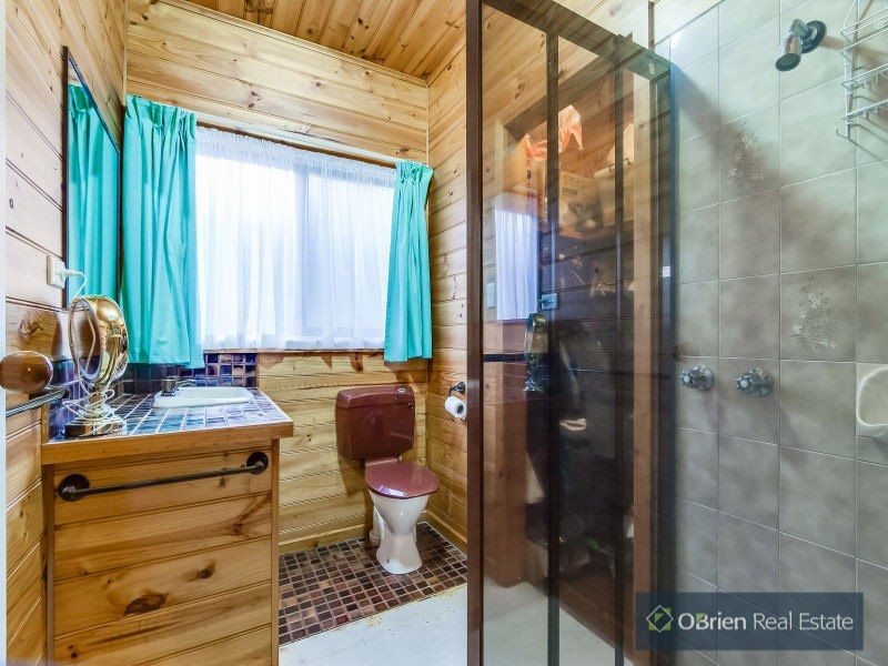 18 Crown Road, Bonbeach VIC 3196