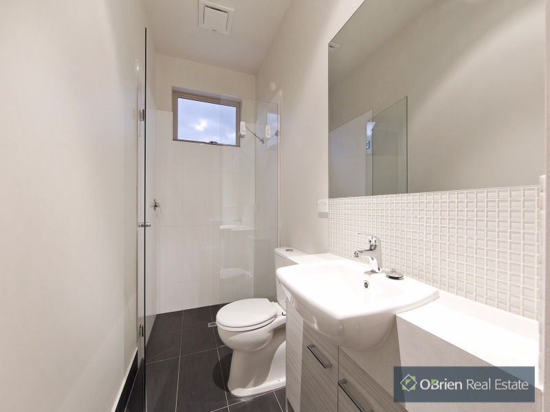 4/16 McLeod Road, Carrum VIC 3197