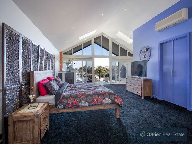 5 Southseas Place, Patterson Lakes VIC 3197