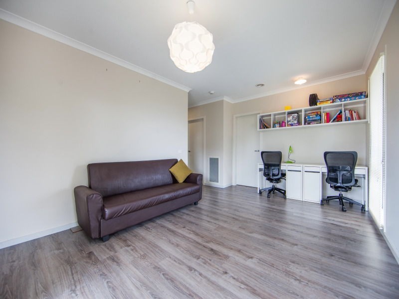 3 Clarence Court, Sandhurst VIC 3977