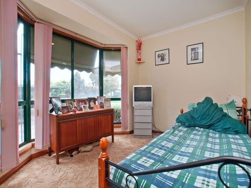 Unit 120/100 Broadway Street, Bonbeach VIC 3196