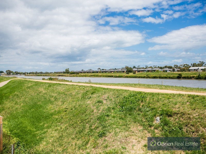 13 Marine Drive, Patterson Lakes VIC 3197