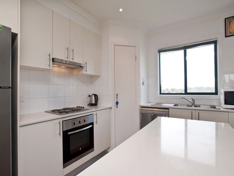 25/27-29 Golden Grove, Springvale South VIC 3172