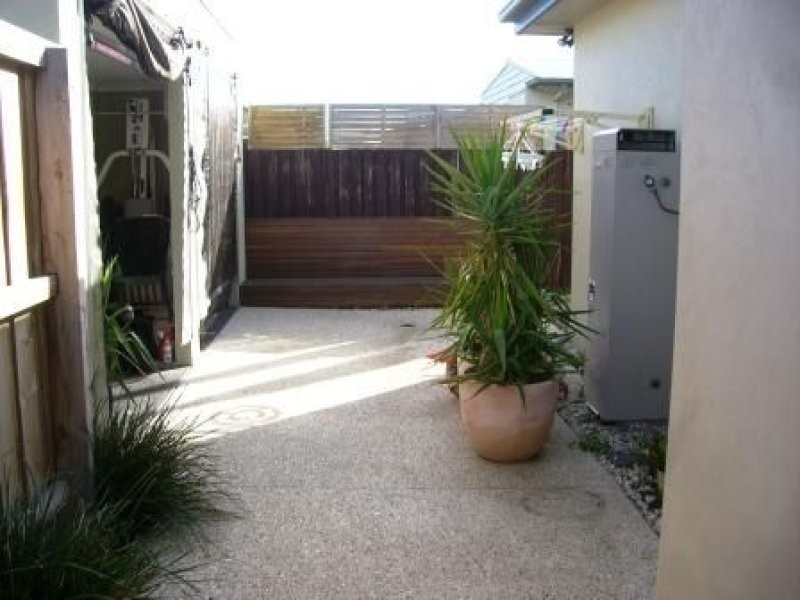 2 Cross Road, Chelsea VIC 3196