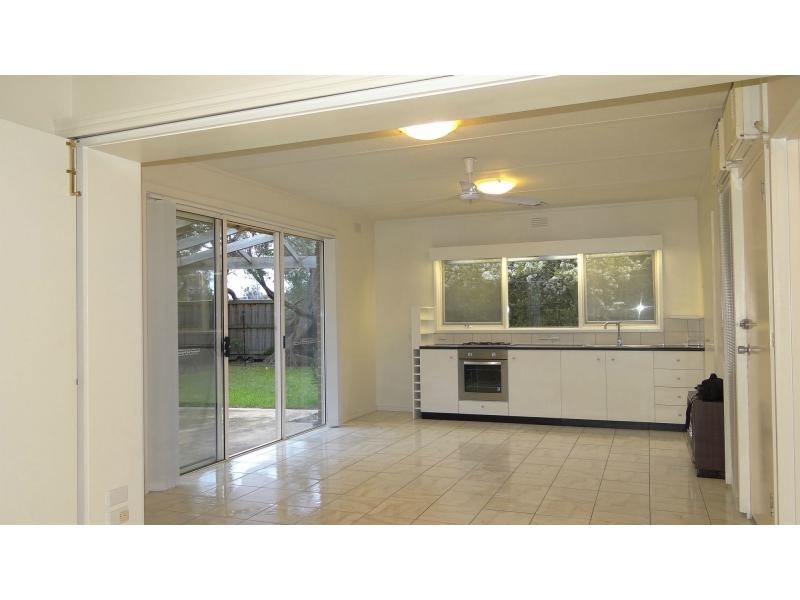 Unit 5B/71 Nepean Highway, Seaford VIC 3198