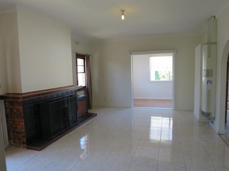 18 Robinsons Road, Seaford VIC 3198