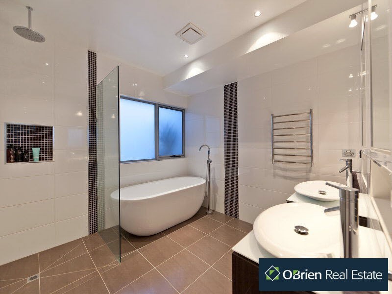 38 Tramway Parade, Beaumaris VIC 3193