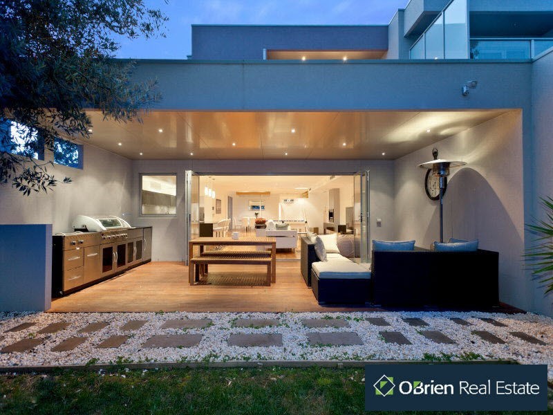 38 Tramway Parade, Beaumaris VIC 3193