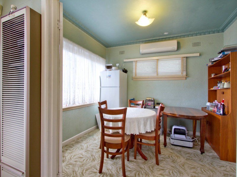 11 Davie Avenue, Cheltenham VIC 3192