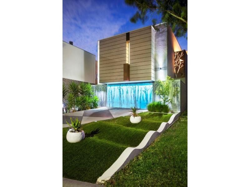 16 Lara Place, Patterson Lakes VIC 3197