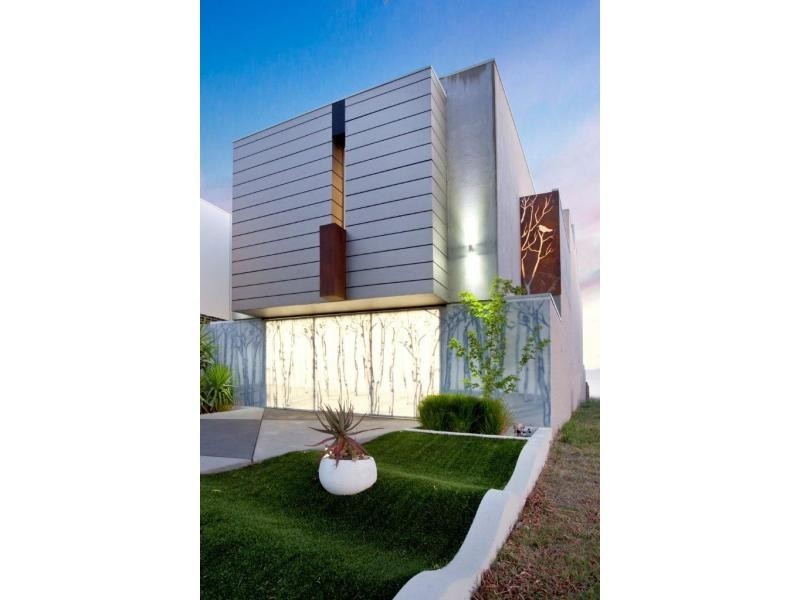 16 Lara Place, Patterson Lakes VIC 3197