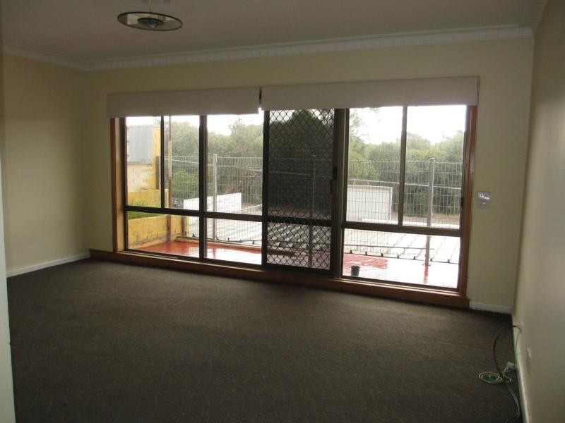 110 Railway Parade, Seaford VIC 3198