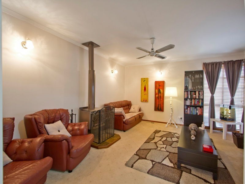 62 Bayside Avenue, Edithvale VIC 3196