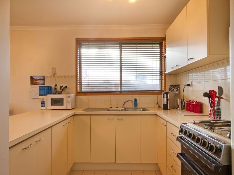 62 Bayside Avenue, Edithvale VIC 3196
