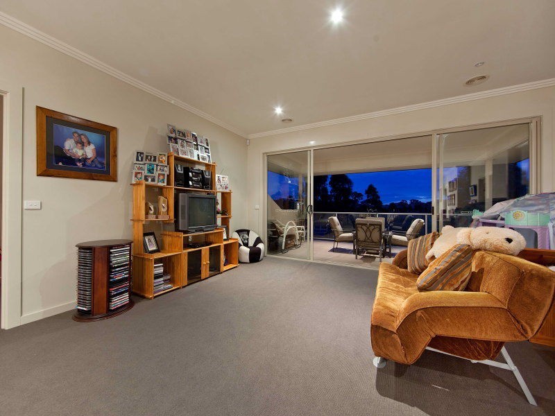 4 Banks Court, Sandhurst VIC 3977