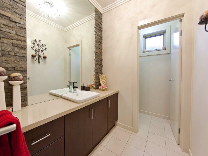 4 Banks Court, Sandhurst VIC 3977