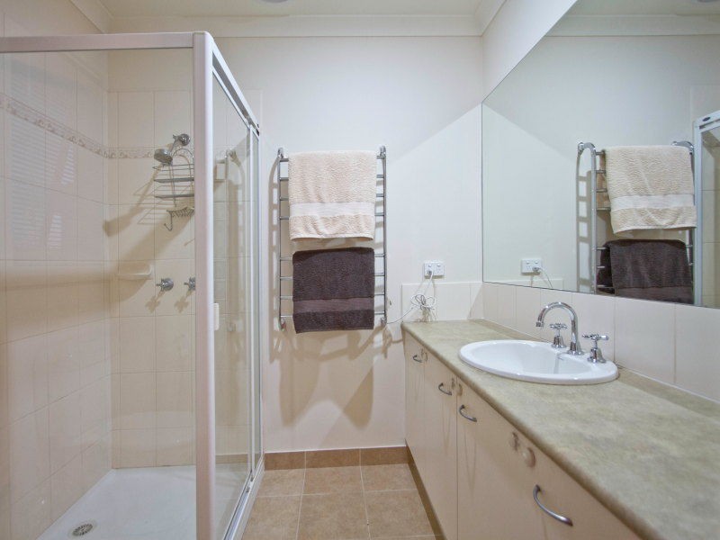 1/64 Broadway, Bonbeach VIC 3196