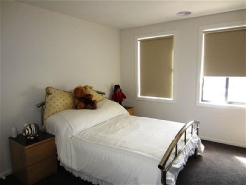 2/10 Rhode Island, Patterson Lakes VIC 3197