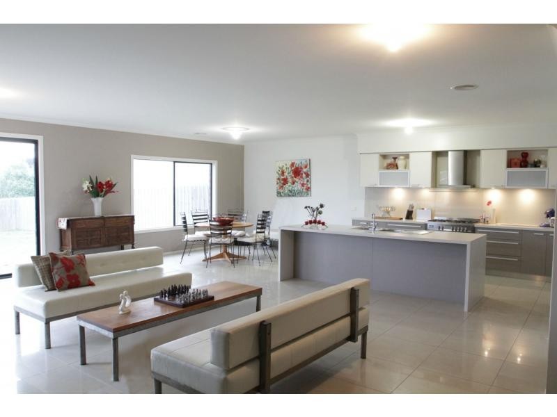 6 Park Avenue, Mornington VIC 3931