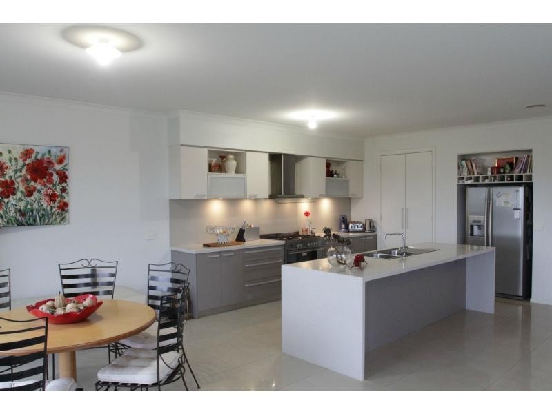 6 Park Avenue, Mornington VIC 3931