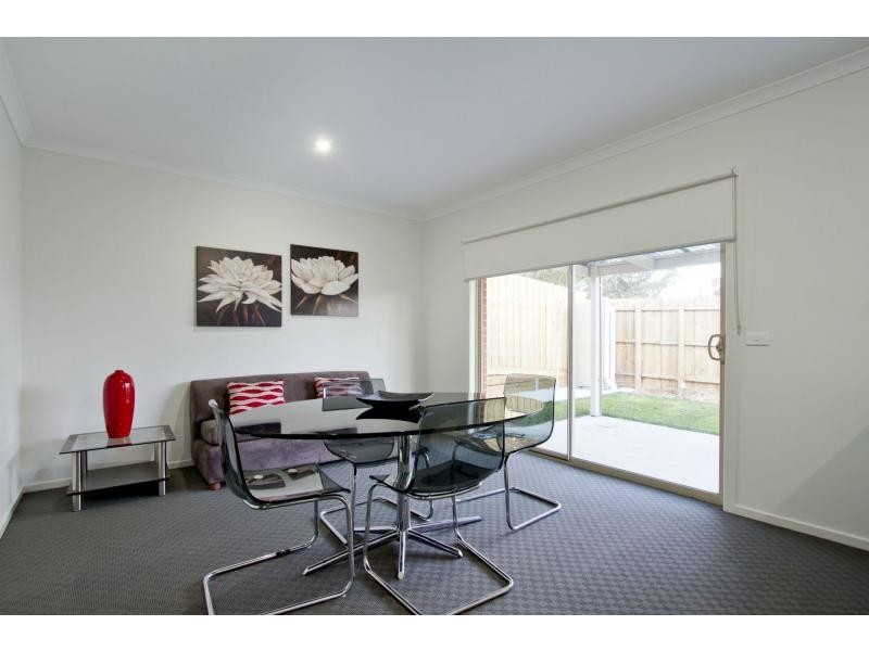 2/19 Robin Drive, Carrum Downs VIC 3201