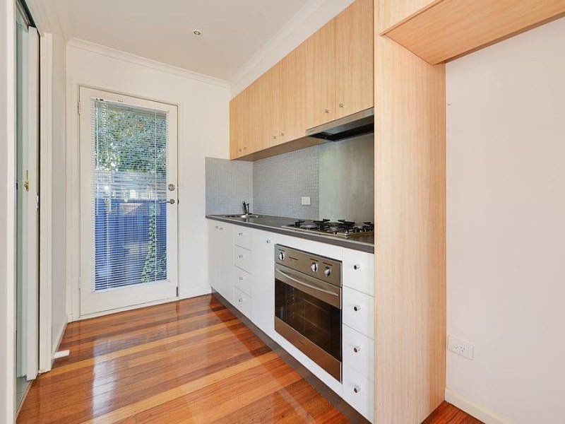 8/6 Olive Grove, Parkdale VIC 3195