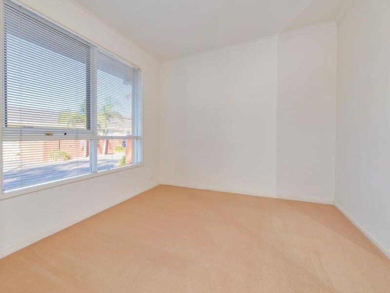 8/6 Olive Grove, Parkdale VIC 3195