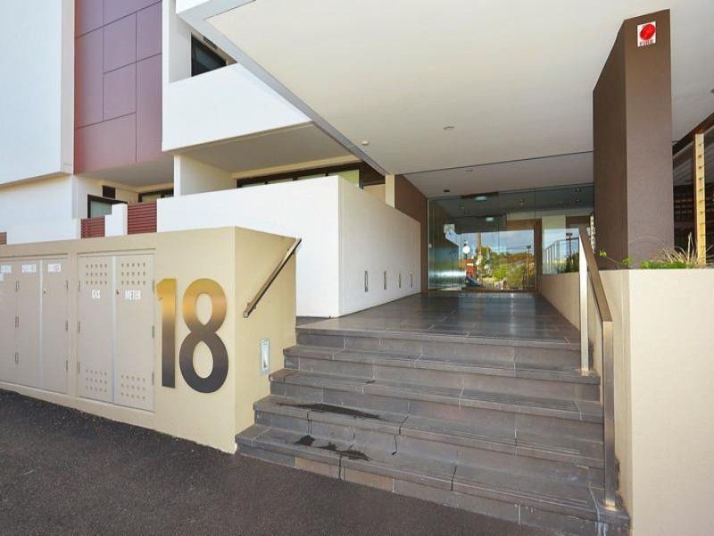12/18 Warleigh Grove, Brighton VIC 3186