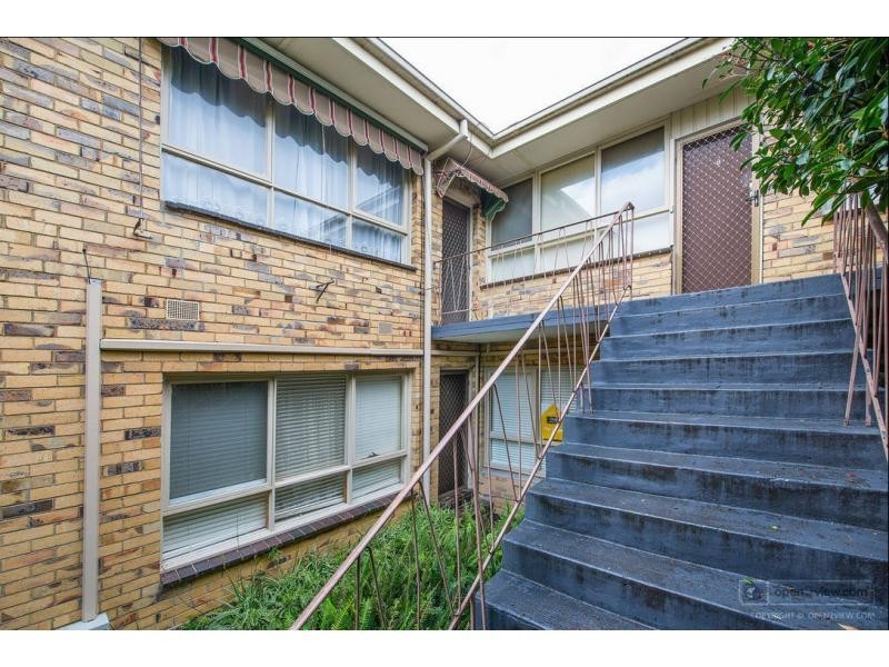 10/3 David Court, Cheltenham VIC 3192