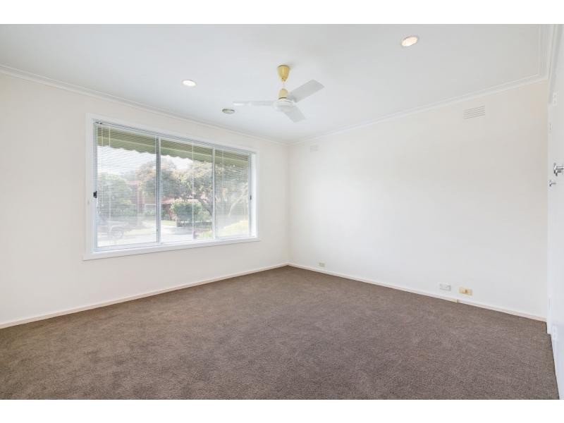 11 Jells Road, Cheltenham VIC 3192