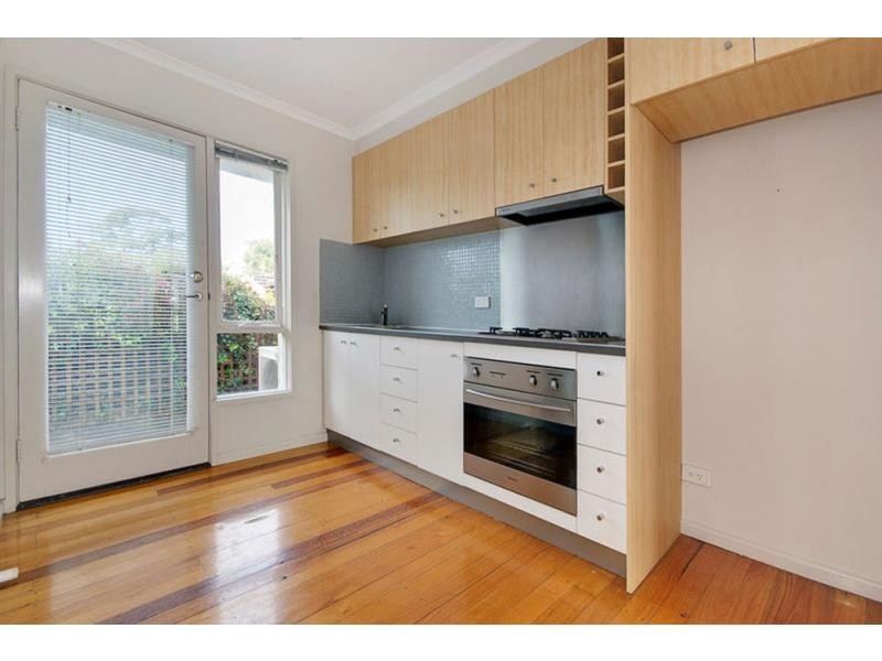 8/6 Olive Grove, Parkdale VIC 3195
