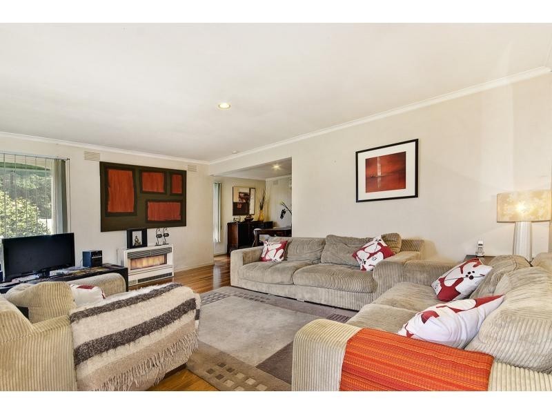 2 Hainthorpe Grove, Mulgrave VIC 3170