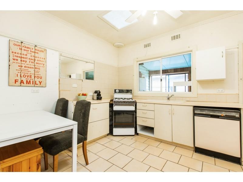 1/35 Follett Road, Cheltenham VIC 3192