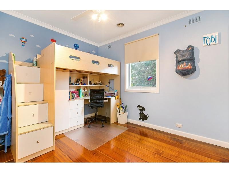 26 Regent Parade, Cheltenham VIC 3192