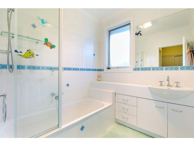 26 Regent Parade, Cheltenham VIC 3192