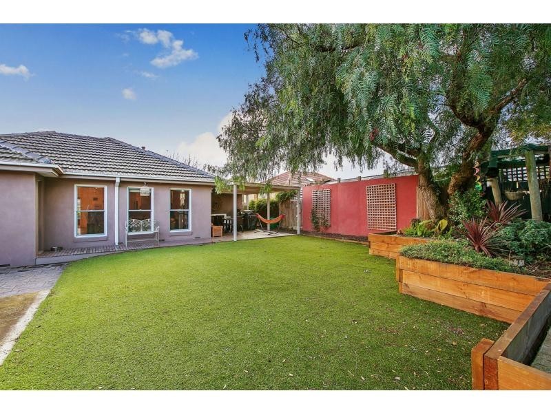 26 Regent Parade, Cheltenham VIC 3192