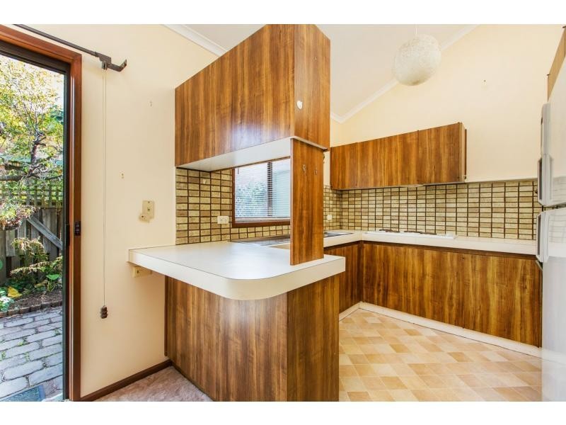 9 Woodland Drive, Cheltenham VIC 3192