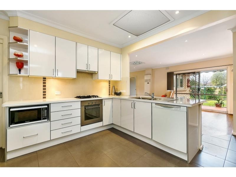 14 Gainsborough Road, Mentone VIC 3194