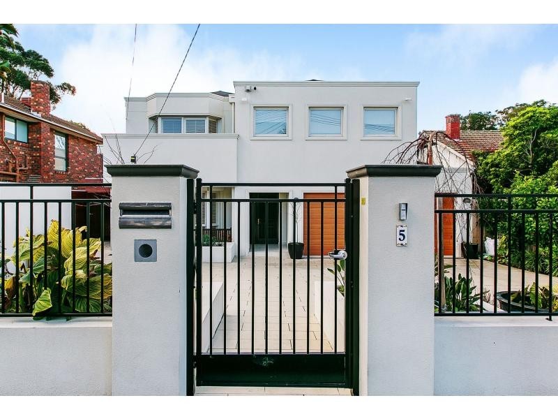 5 Maroona Road, Brighton VIC 3186