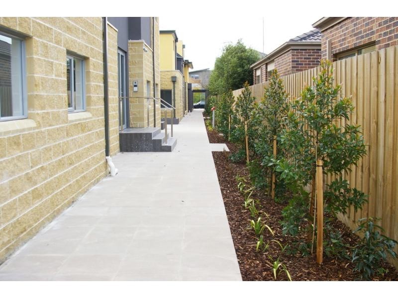 8/5 Phillip Street, Mentone VIC 3194