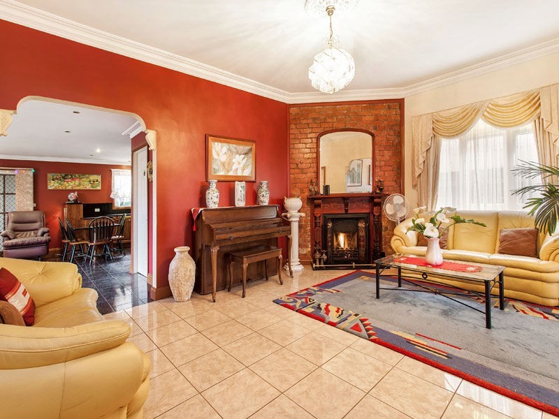 13 Warrigal Road, Mentone VIC 3194