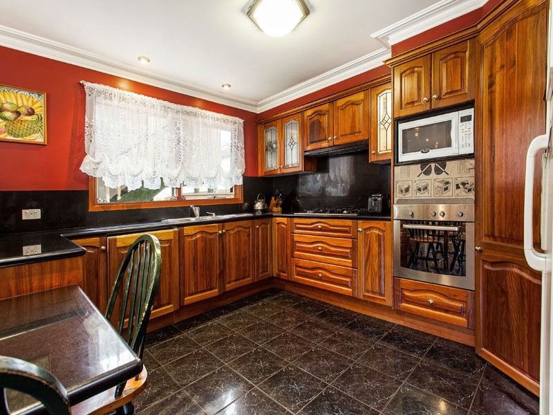 13 Warrigal Road, Mentone VIC 3194