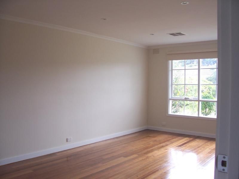 Unit 10/88 Fewster Road, Hampton VIC 3188