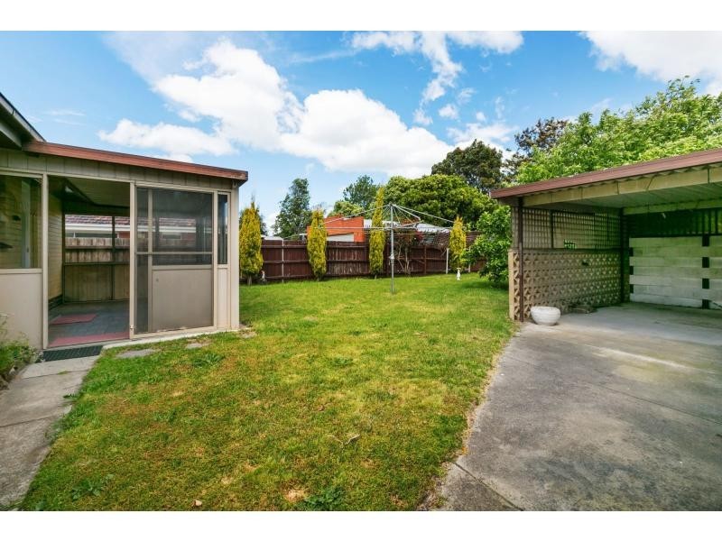 11 Jells Road, Cheltenham VIC 3192