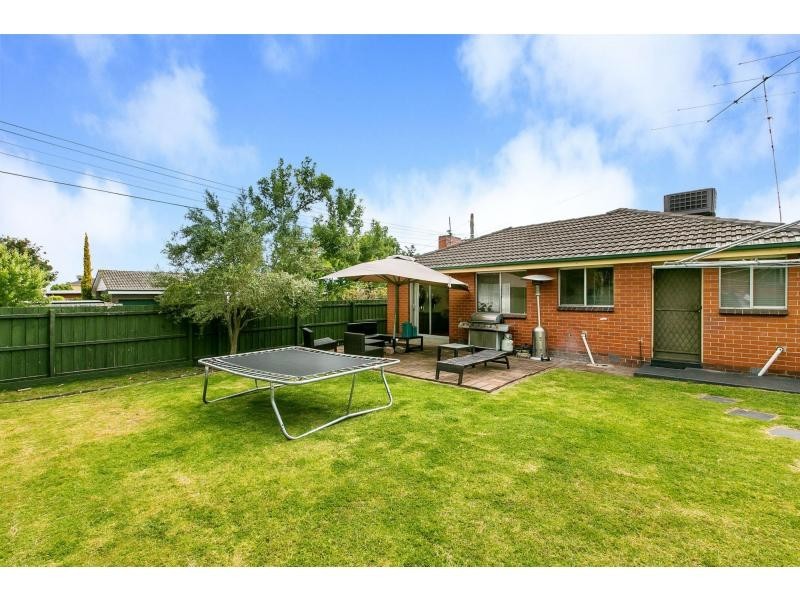 46 Lincoln Drive, Cheltenham VIC 3192