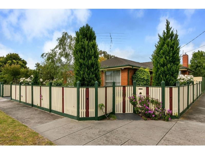 46 Lincoln Drive, Cheltenham VIC 3192