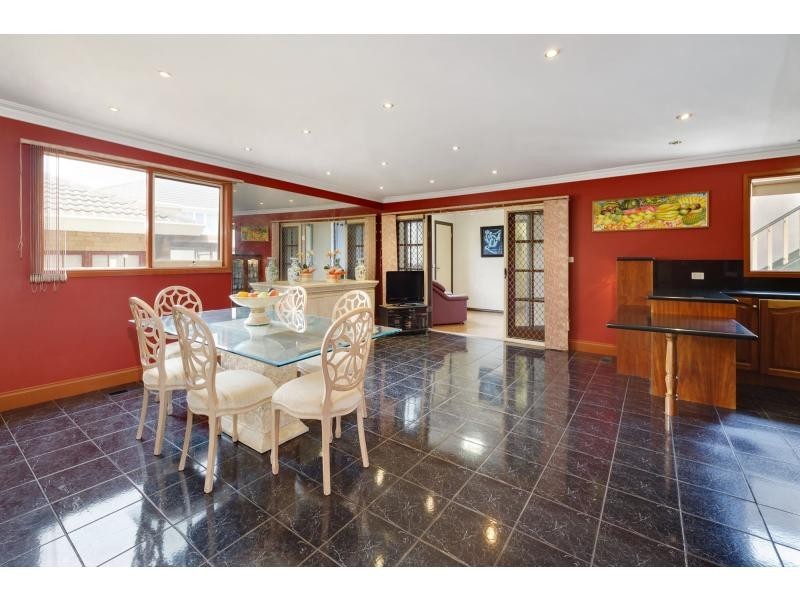 13 Warrigal Road, Mentone VIC 3194