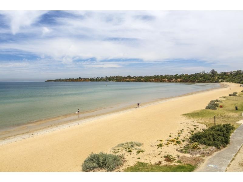 13 Warrigal Road, Mentone VIC 3194