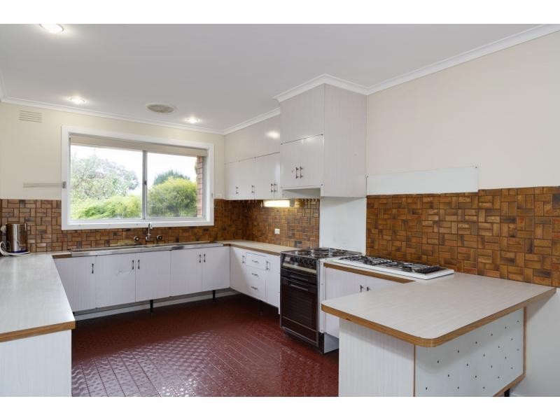 71 Farm Road, Cheltenham VIC 3192